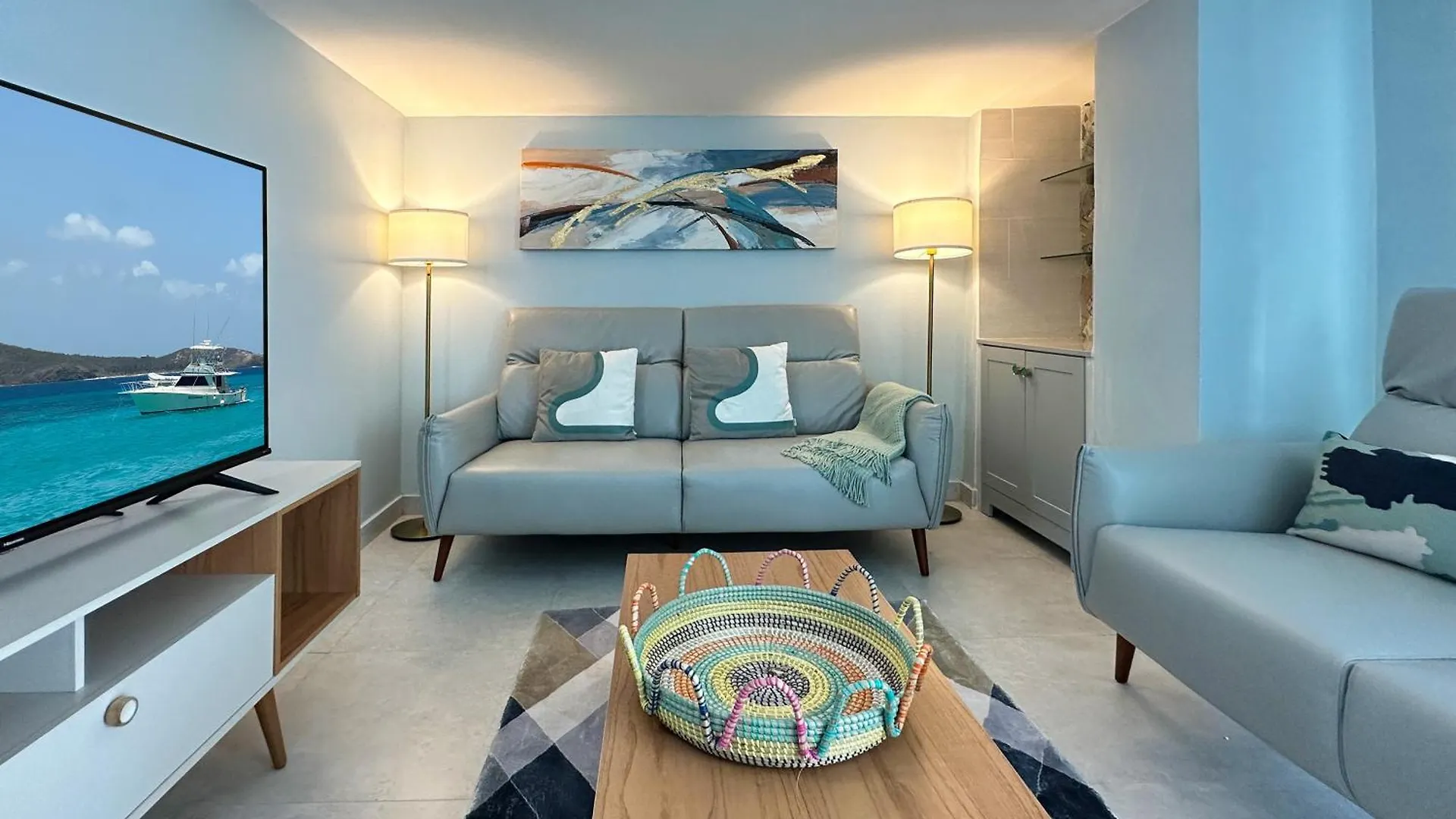 Condado Laguna Villa I 6 Bed 3 Bath Jacuzzi San Juan